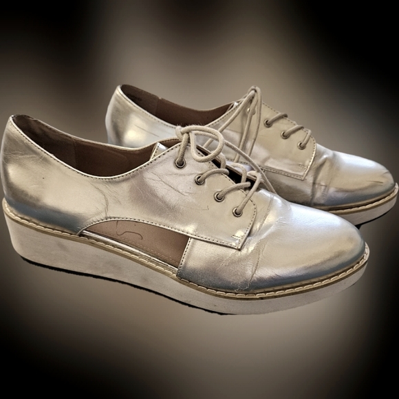 Steve Madden silver Revealed women's shoe platform size 10 never worn - Picture 1 of 5